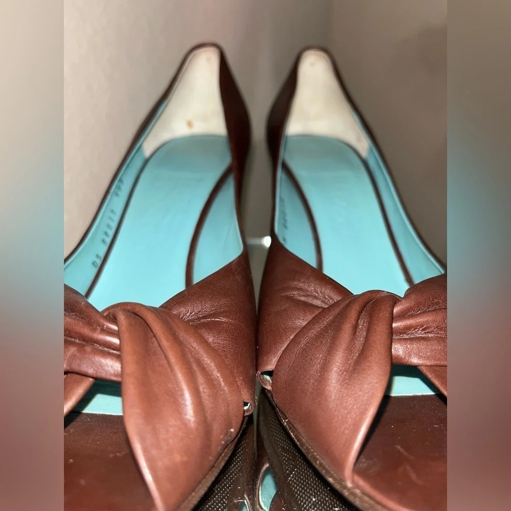 Salvatore Ferragamo Leather Pumps Heels, Brown with Blue Interior, Size 9B - Picture 12 of 14